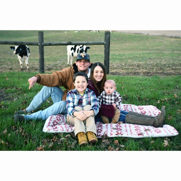 Meet your Posher, Paige - Picture 1 of 1